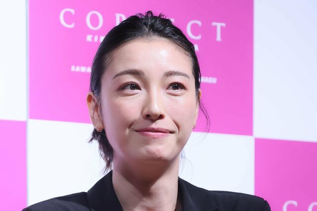 【木下優樹菜】 ドライブデート　助手席は交際中の元Ｊリーガーではなく韓国人ＧＫ「毎日一緒」